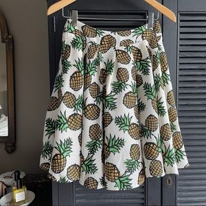 Pineapple circle skirt with tulle layer